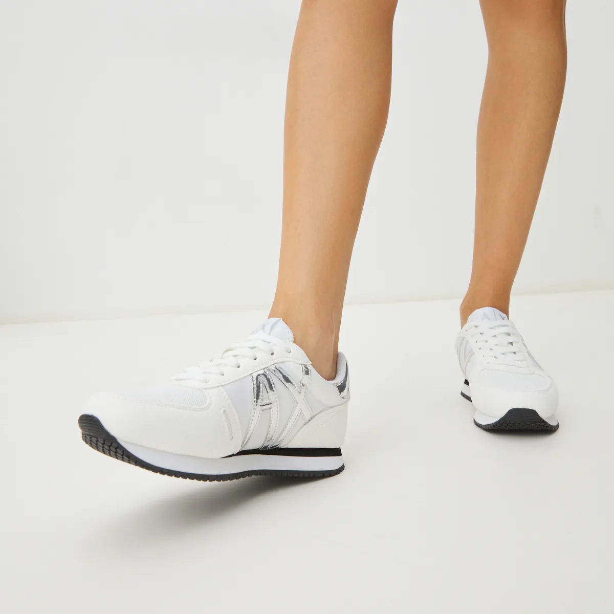 Armani Exchange Sneakers XDX031 XV137 - WHTSLV