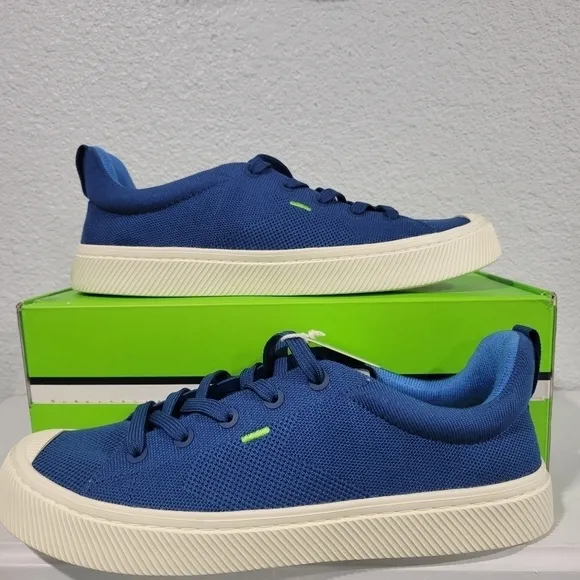 Cariuma IBI Low Mineral Blue Knit Sneaker New in Box
