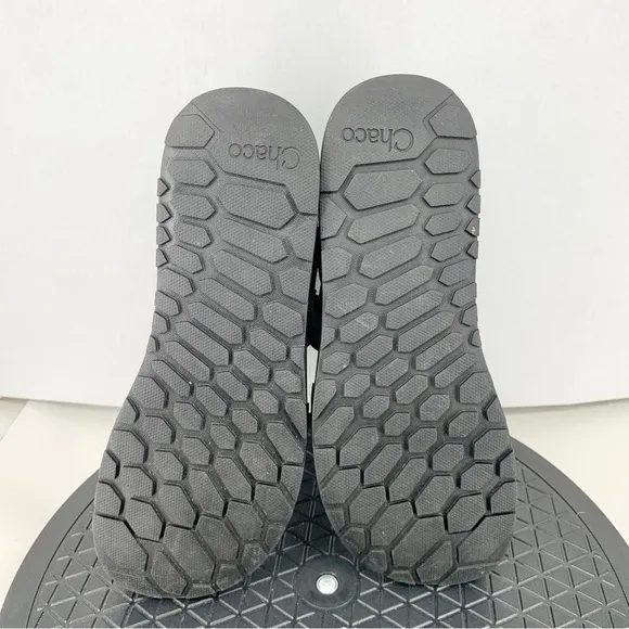 Chaco Men 45 Size 12 Sandals Black Strappy Shoes Rubber Water Hiking Lowdown 2