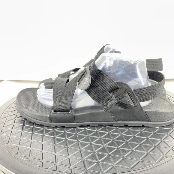 Chaco Men 45 Size 12 Sandals Black Strappy Shoes Rubber Water Hiking Lowdown 2
