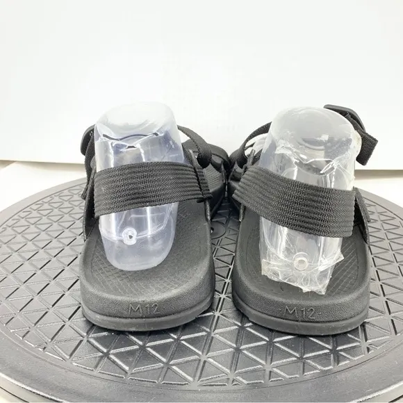 Chaco Men 45 Size 12 Sandals Black Strappy Shoes Rubber Water Hiking Lowdown 2