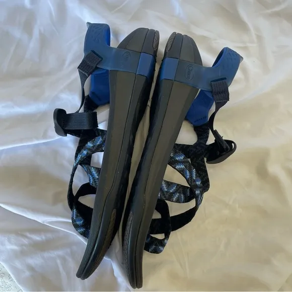 Chaco Men’s Z Canyon 2 Sandals Blue Black Rubber Heel Strap Adjustable Toe Loop