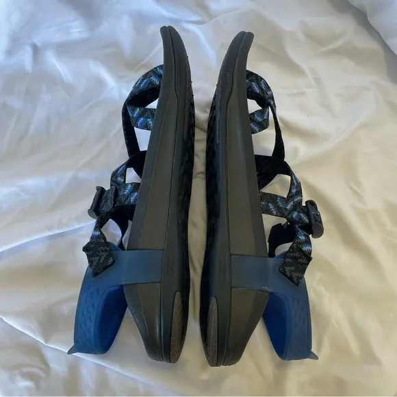 Chaco Men’s Z Canyon 2 Sandals Blue Black Rubber Heel Strap Adjustable Toe Loop