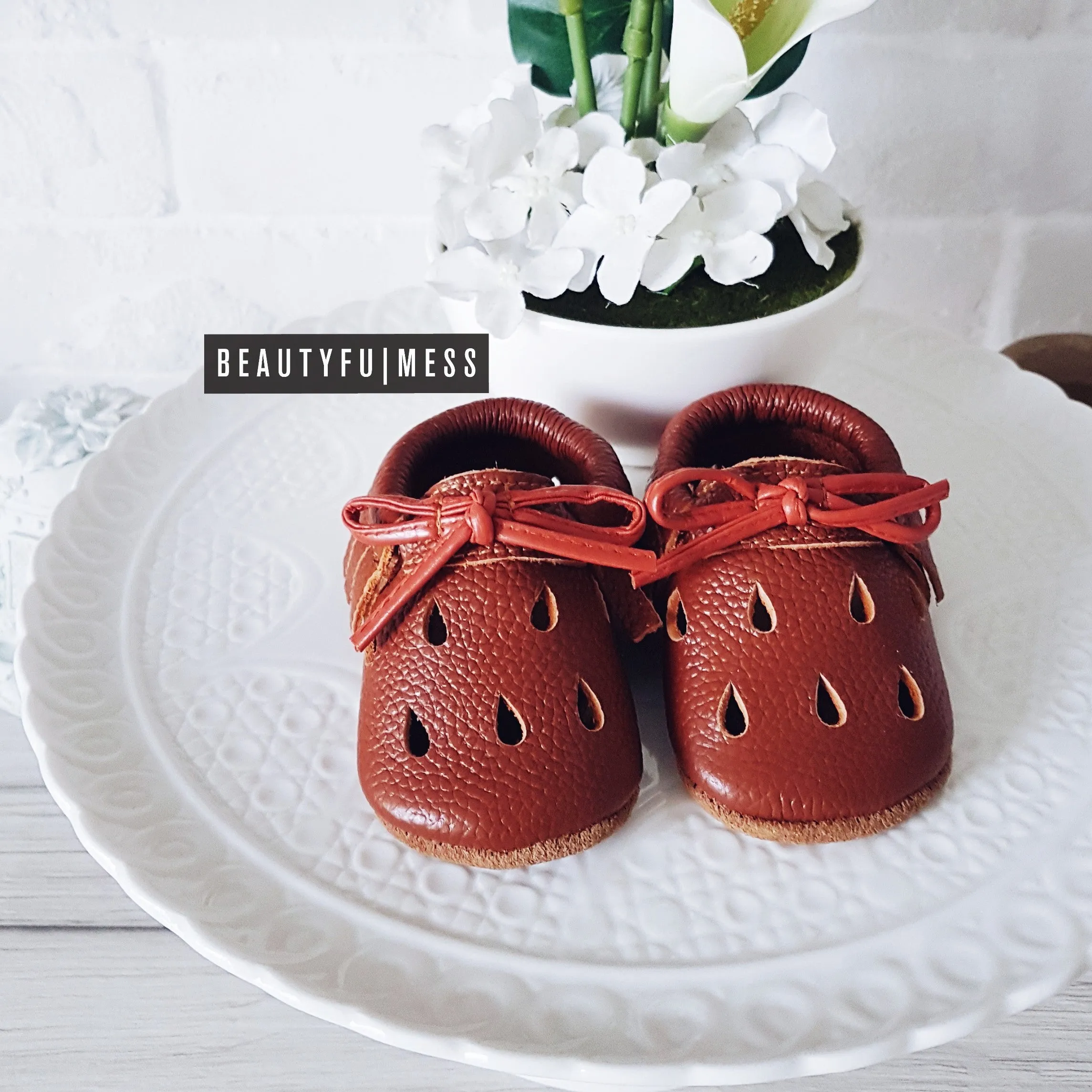 Chestnut (Genuine Leather)