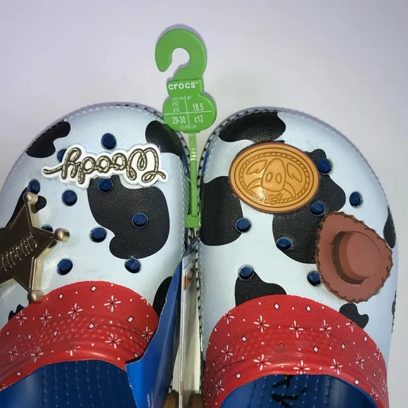 Crocs x Toy Story Sheriff Woody Clogs Toddler Multicolor Comfort ERk59