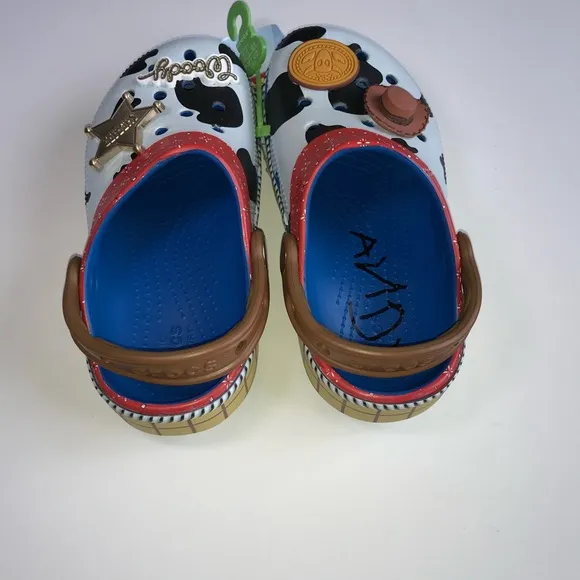Crocs x Toy Story Sheriff Woody Clogs Toddler Multicolor Comfort ERk59