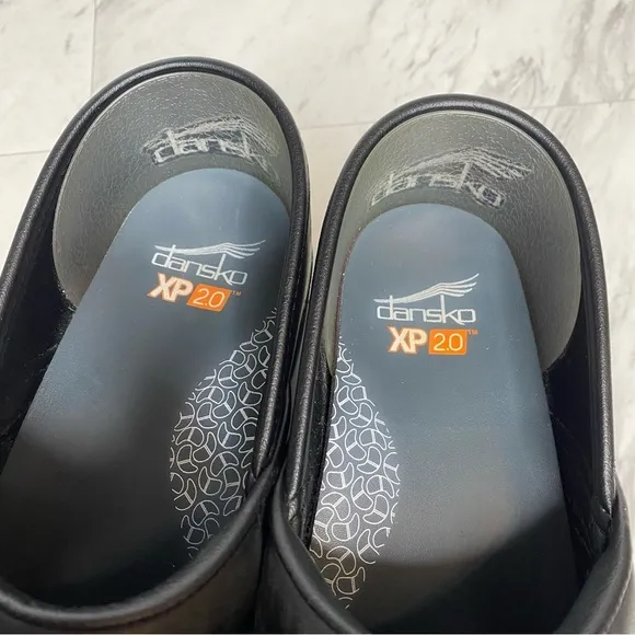 Dansko Black Leather Shoe Clog 39