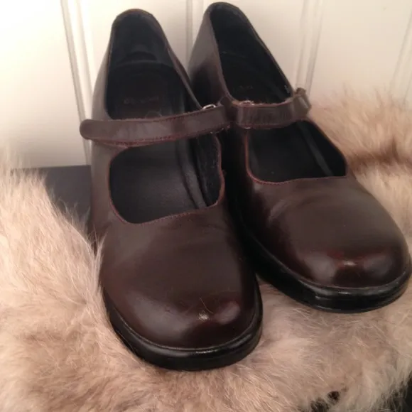 Dansko brown leather Mary Jane clog size 40