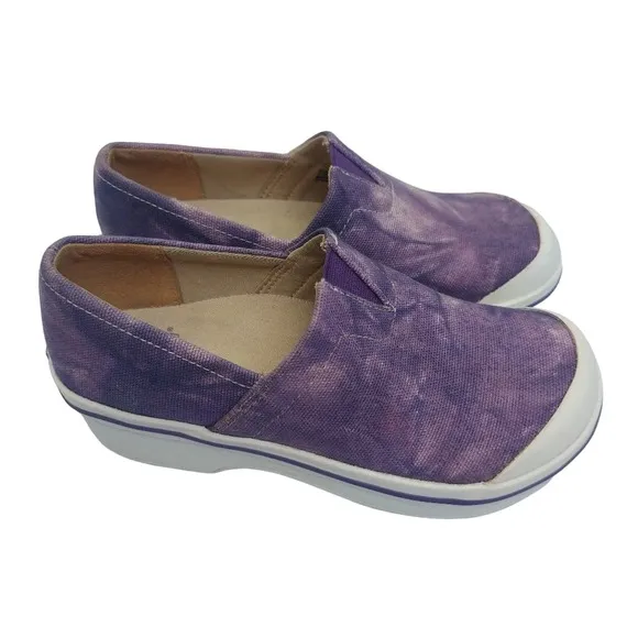 Dansko girls' &quot;Vesta&quot; tie-dyed canvas clogs