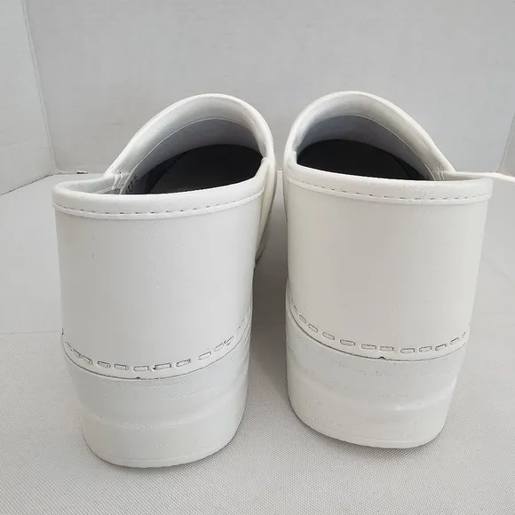 Dansko Professional Slip On Clogs Size 45