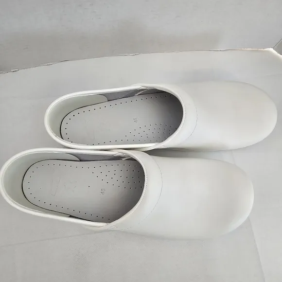 Dansko Professional Slip On Clogs Size 45