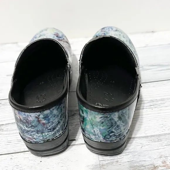 Dansko XP Clogs Sz 37