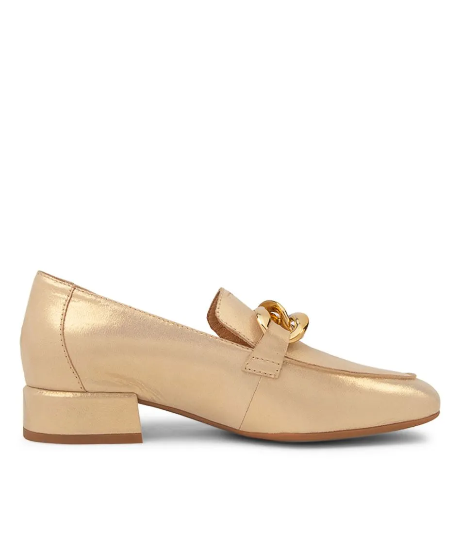 Django & Juliette - Vivandy - Sandy Powder Leather