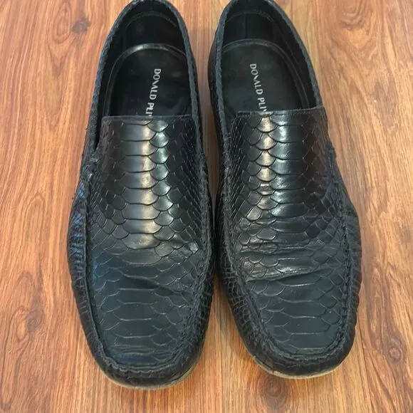 Donald J Pliner Black, leather croc embossed men's loafers size 9.5 made in Braz