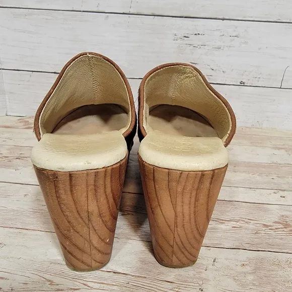 Five Worlds by Cordani calfhair clogs