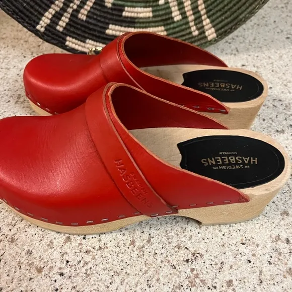 HASBEENS Swedish Clogs