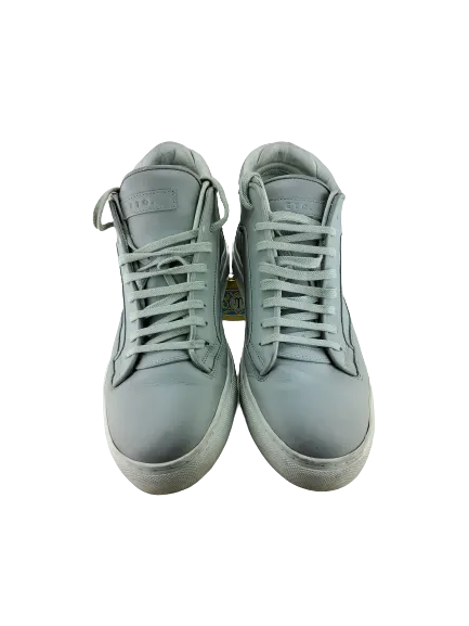 High sneakers