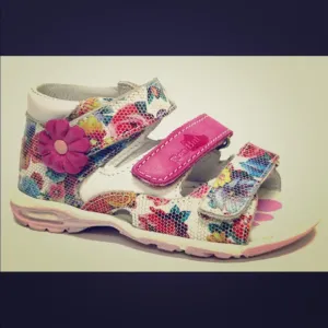 Kids leather sandals with arch support