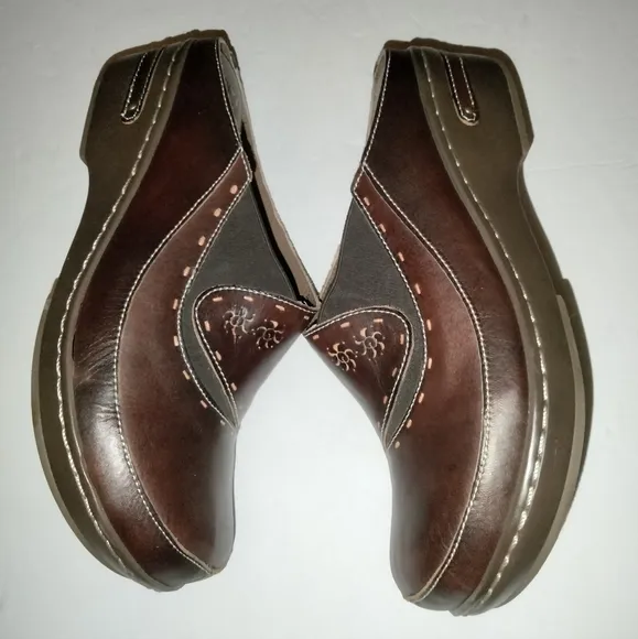 L'Artiste Spring Step (Size 39/US 8.5) Brown Leather Slip-on Padded Chino Clogs