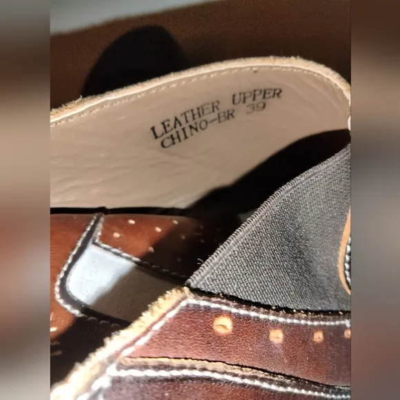 L'Artiste Spring Step (Size 39/US 8.5) Brown Leather Slip-on Padded Chino Clogs