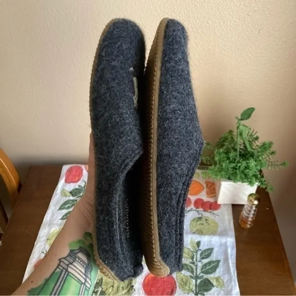 Living Kitzbühel Anthracite Deer slipper slides size 41
