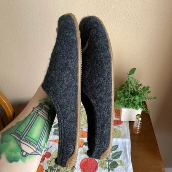 Living Kitzbühel Anthracite Deer slipper slides size 41