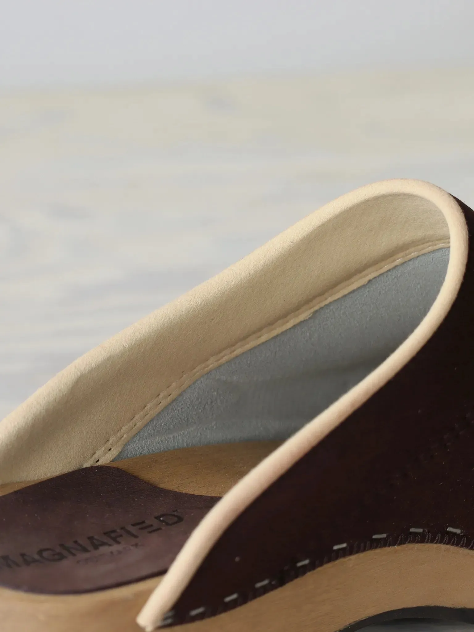 MAGNAFIED Together with THE INOUE BROTHERS | EMBLA CLOGS Vegan Suede Tobacco