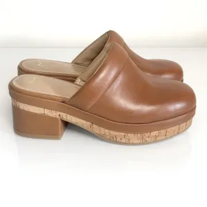 Marc Fisher LTD Beckett Block Heel Leather Clogs 7 Mules
