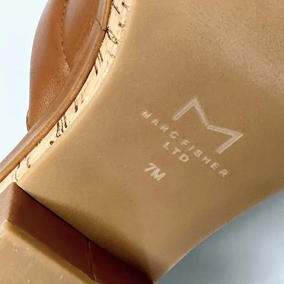 Marc Fisher LTD Beckett Block Heel Leather Clogs 7 Mules