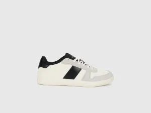 Men PU Colorblocked Sneakers