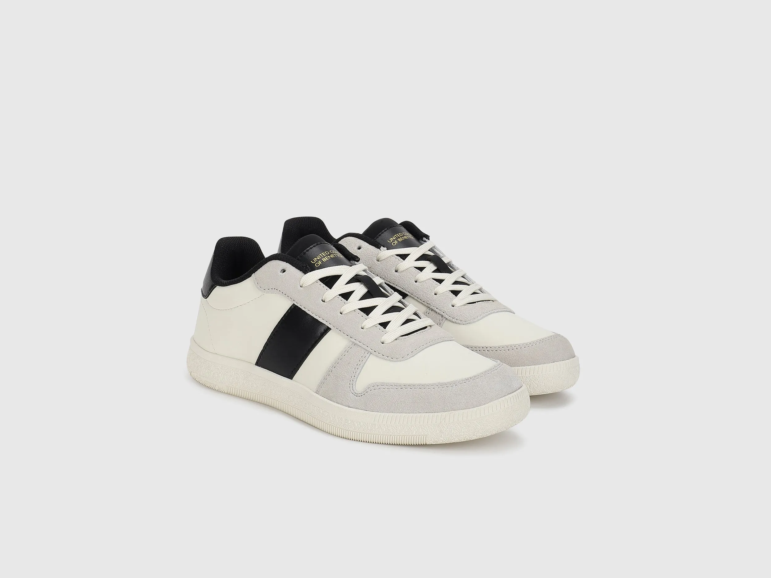 Men PU Colorblocked Sneakers