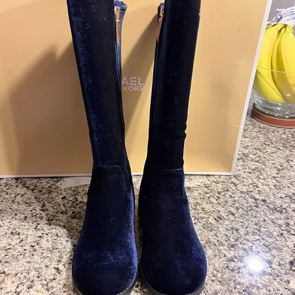 Michael Kors Emma Lily velour boots new navy blue Youth Girls Size 1