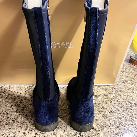 Michael Kors Emma Lily velour boots new navy blue Youth Girls Size 1
