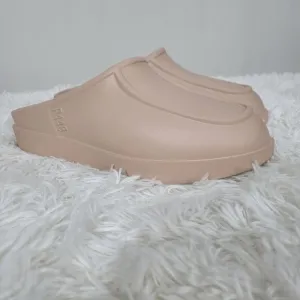P448 Flo Cipria Nude Pink Clogs size 38-39