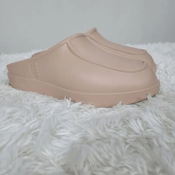 P448 Flo Cipria Nude Pink Clogs size 38-39
