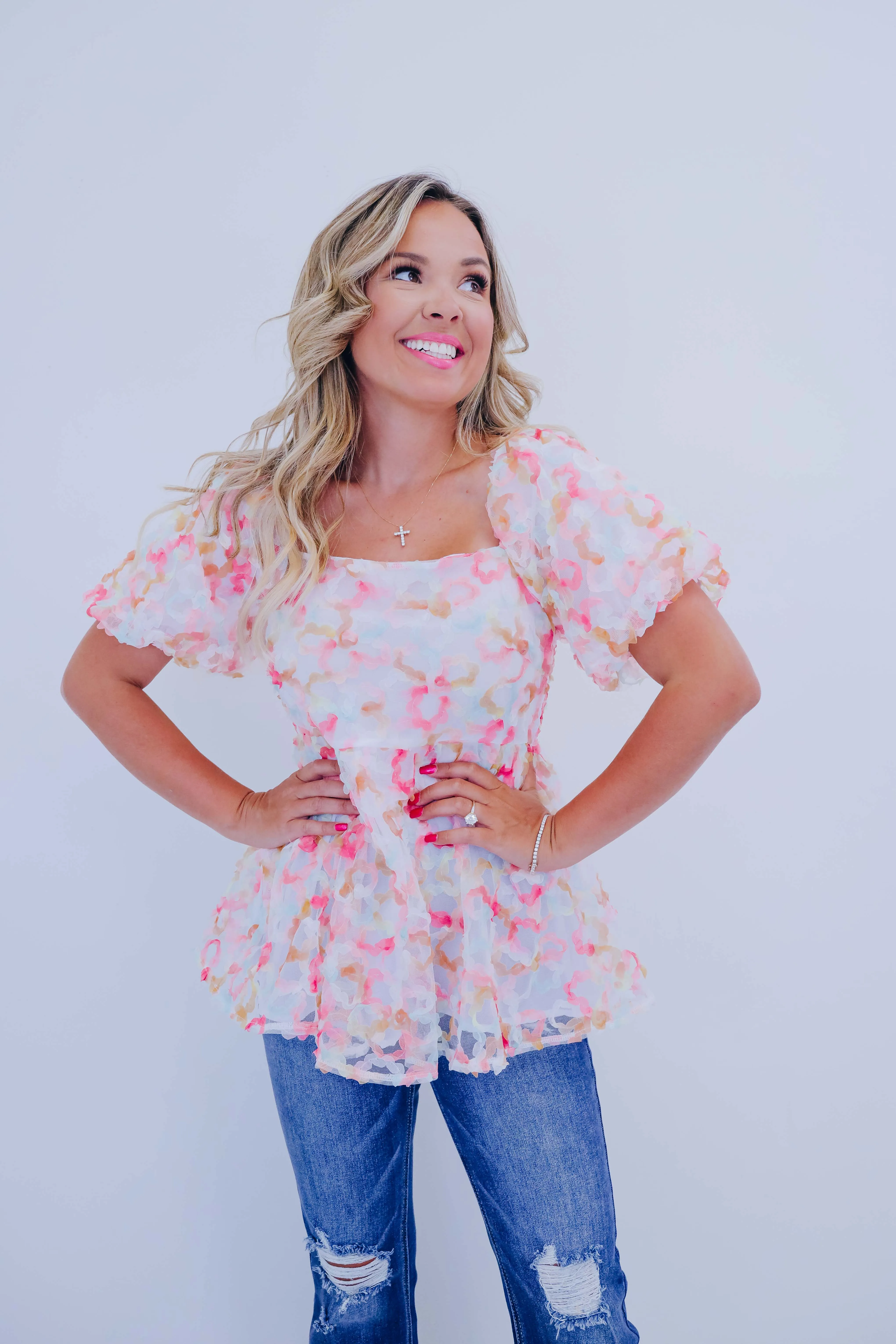 Pretty As A Peach Floral Mesh Puff Sleeve Top