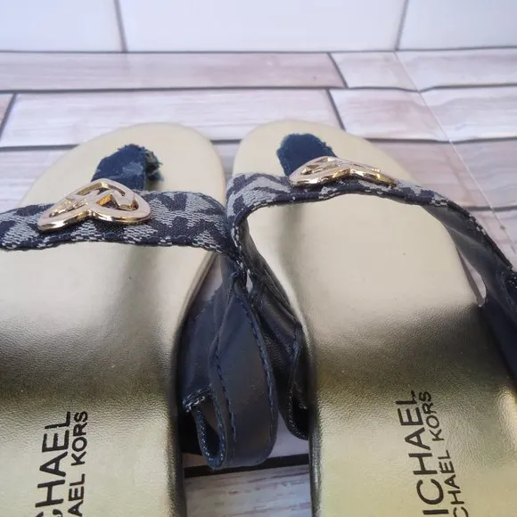 SIZE 10. MICHAEL Michael Kors BENTLEY thong sandals.