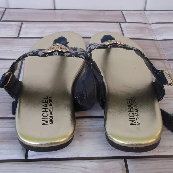 SIZE 10. MICHAEL Michael Kors BENTLEY thong sandals.