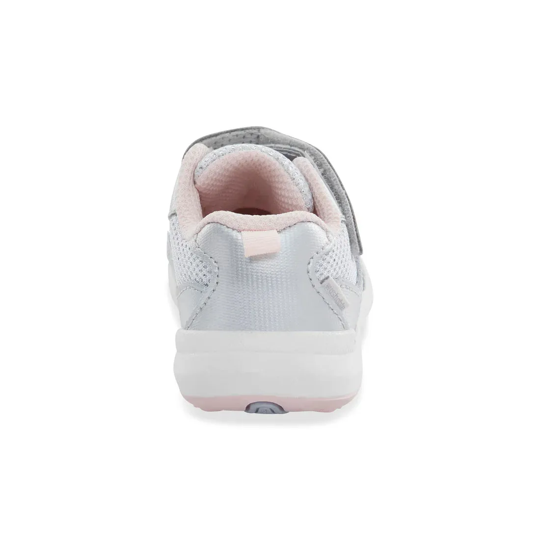 Stride Rite Girls Winslow 2.0 Sneaker - Silver
