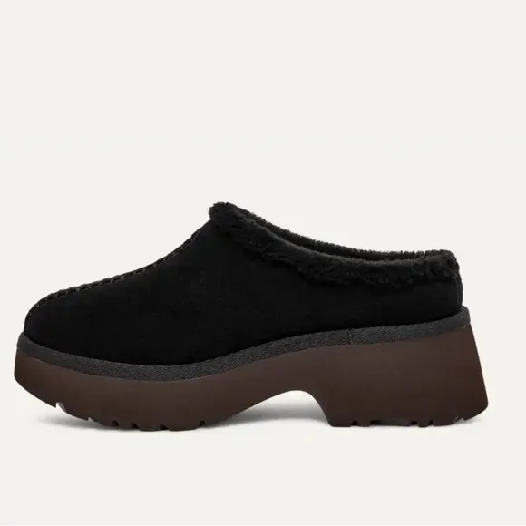 UGG New Heights Cozy Clogs New!