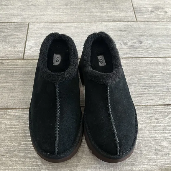 UGG New Heights Cozy Clogs New!