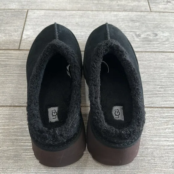 UGG New Heights Cozy Clogs New!