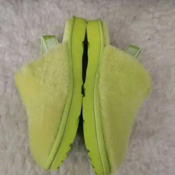UGG Fluff Yeah Girls Clogs Slippers in Key Lime