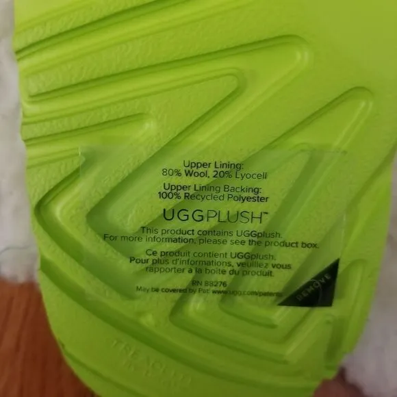 UGG Fluff Yeah Girls Clogs Slippers in Key Lime