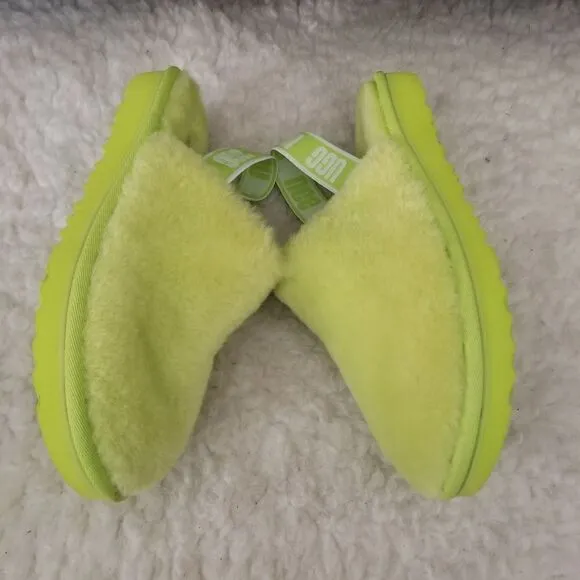 UGG Fluff Yeah Girls Clogs Slippers in Key Lime