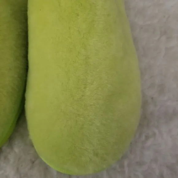 UGG Fluff Yeah Girls Clogs Slippers in Key Lime