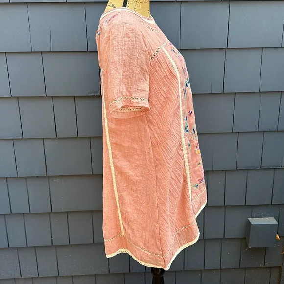 🧡🧡🧡Umgee embroidered dress cotton pink crochet detail medium