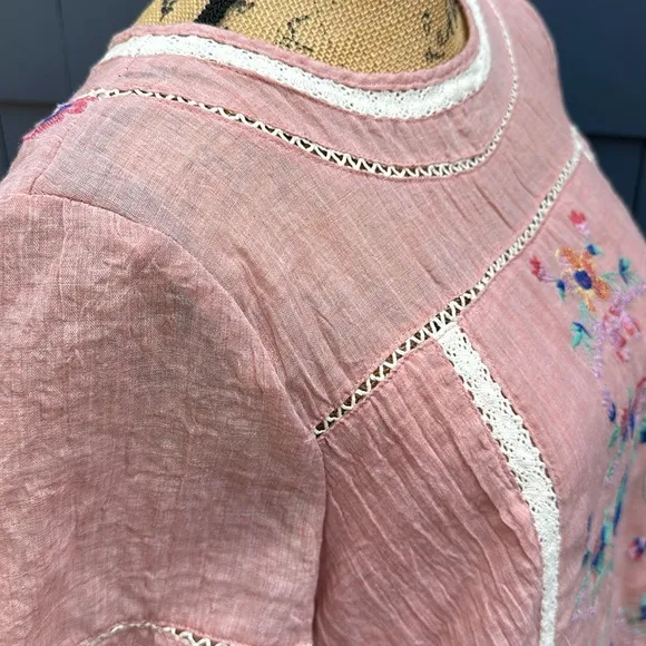 🧡🧡🧡Umgee embroidered dress cotton pink crochet detail medium