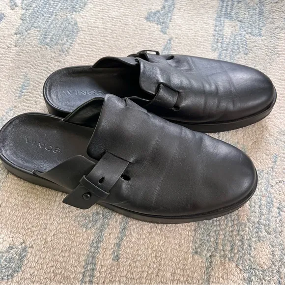 Vince Men's Essex Slip On Leather Mule Clogs SIZE 8 Black EUC
