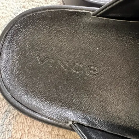 Vince Men's Essex Slip On Leather Mule Clogs SIZE 8 Black EUC